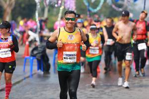 BIB: 143, 48225
                            <button type="button" onclick="openModal(9908308)" class="btn btn-primary btn-sm float-right btn-popup" data-toggle="modal" data-target=".modal-high-quality">
                        <i class="fas fa-shopping-cart"></i> Add to Cart
                    </button>
                                            <button type="button" onclick="isThisMe(9908308, true)" class="btn btn-success btn-sm float-right btn-popup btn-isme hidden" data-toggle="tooltip" data-placement="bottom" title="นี่คือรูปของคุณใช่ไหม คลิกที่นี่เพื่อเอาเข้าอัลบั้ม">
                        <i class="fas fa-plus"></i> Add to album
                    </button>
                    <button type="button" onclick="isThisMe(9908308, false)" class="btn btn-warning btn-sm float-right btn-popup btn-isnotme hidden">
                        <i class="fas fa-ban"></i> Remove from album
                    </button>